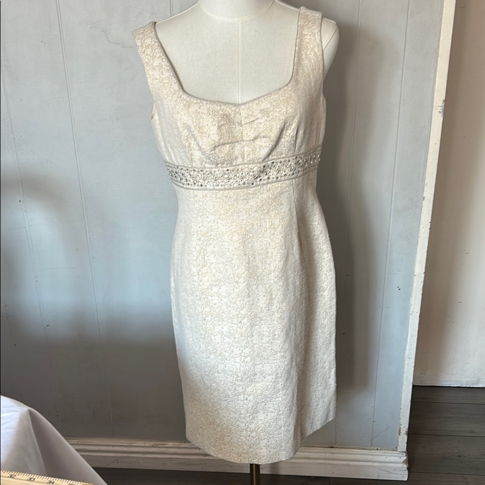 Elegant Cream Textured Midi Dress